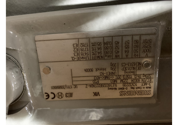 1LE16032BB227AB4-Z-InStock Motor 1LE16032BB227AB4-Z Siemens