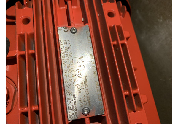 Motor: 1MA71062BA34-Z. Pumpe: Etaline GN050-160/302 SP-InStock Motor + Pumpe Motor: 1MA71062BA34-Z. Pumpe: Etaline GN050-160/302 SP Siemens Motor: 1MA71062BA34-Z. Pumpe: Etaline GN050-160/302 SP-InStock Motor + Pumpe Motor: 1MA71062BA34-Z. Pumpe: Etaline GN050-160/302 SP Siemens