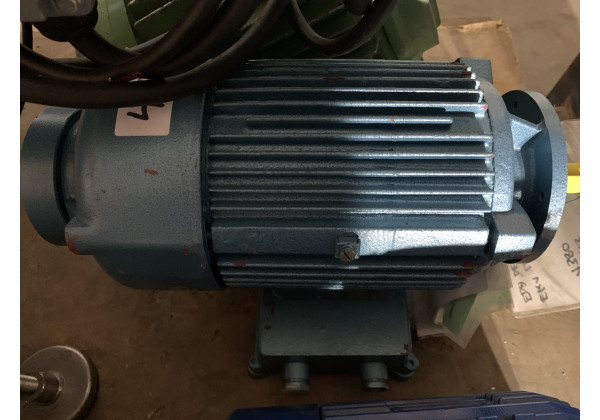 80 L4C-InStock Motor 80 L4C Felten und Guilleaume 80 L4C-InStock Motor 80 L4C Felten und Guilleaume