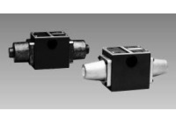 R901247010 Bosch Rexroth 4WP10R3X/ Directional Spool valve