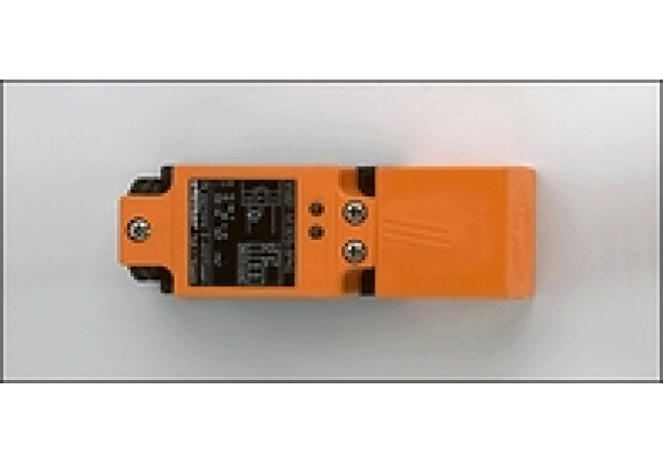 IV5049 - efector100-IVE4020BCPKG